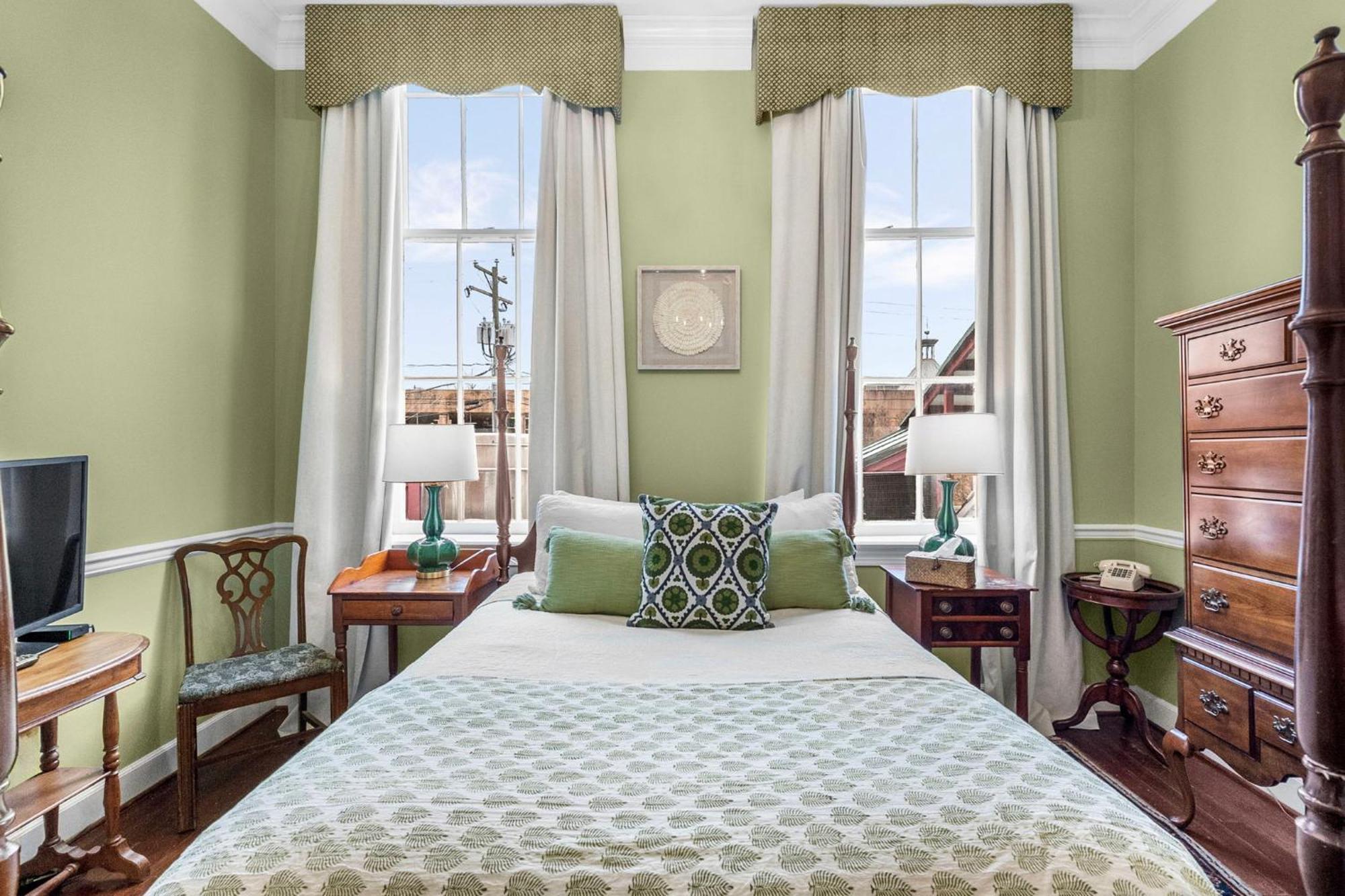 Leesburg Colonial Inn Dış mekan fotoğraf